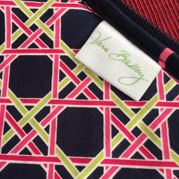 Vera Bradley Ribbons 17" Laptop Organizer Sleeve - Picture 2 of 4